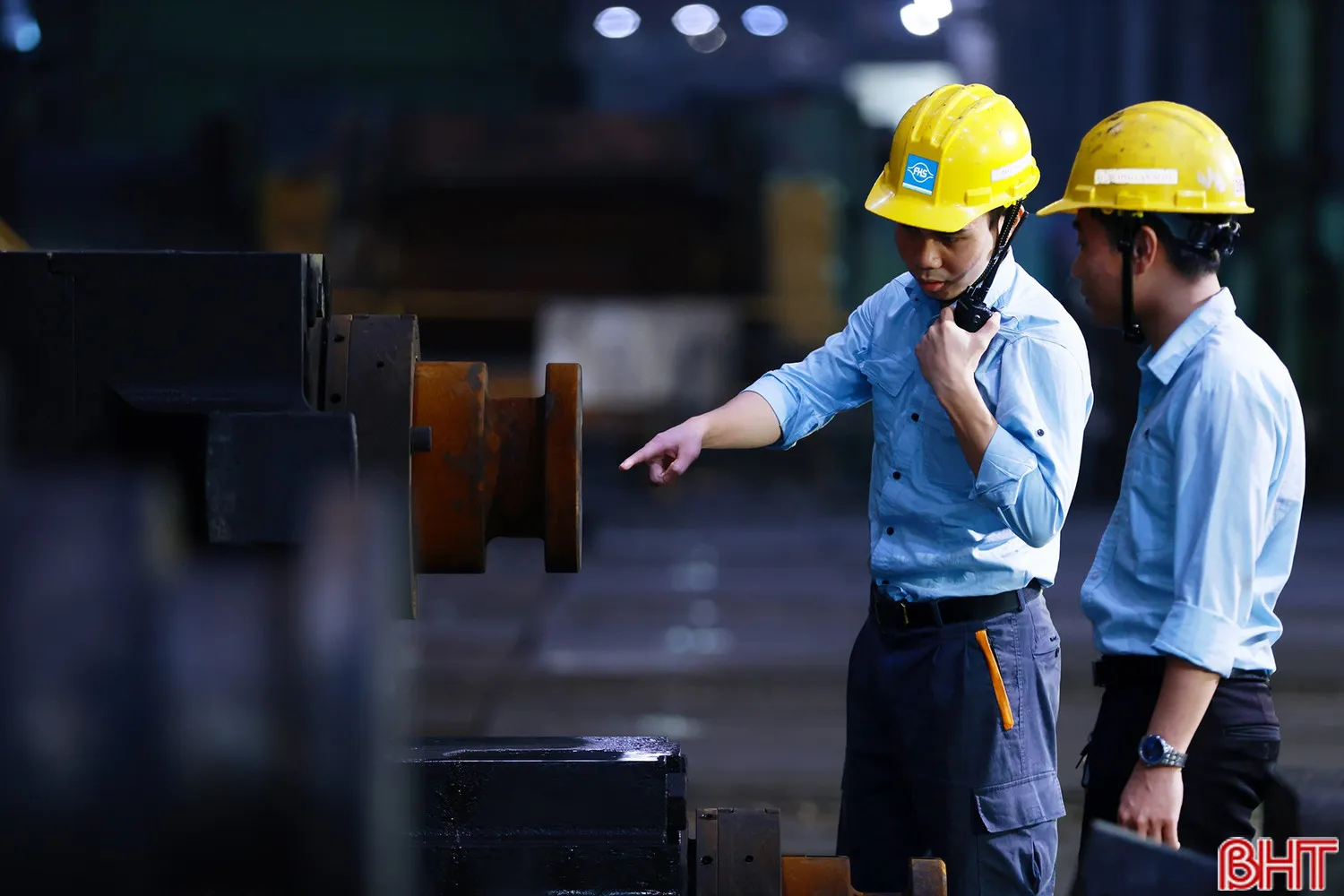 Hoạt động sản xuất tại các nhà máy công nghệ cao vùng trọng điểm miền Trung