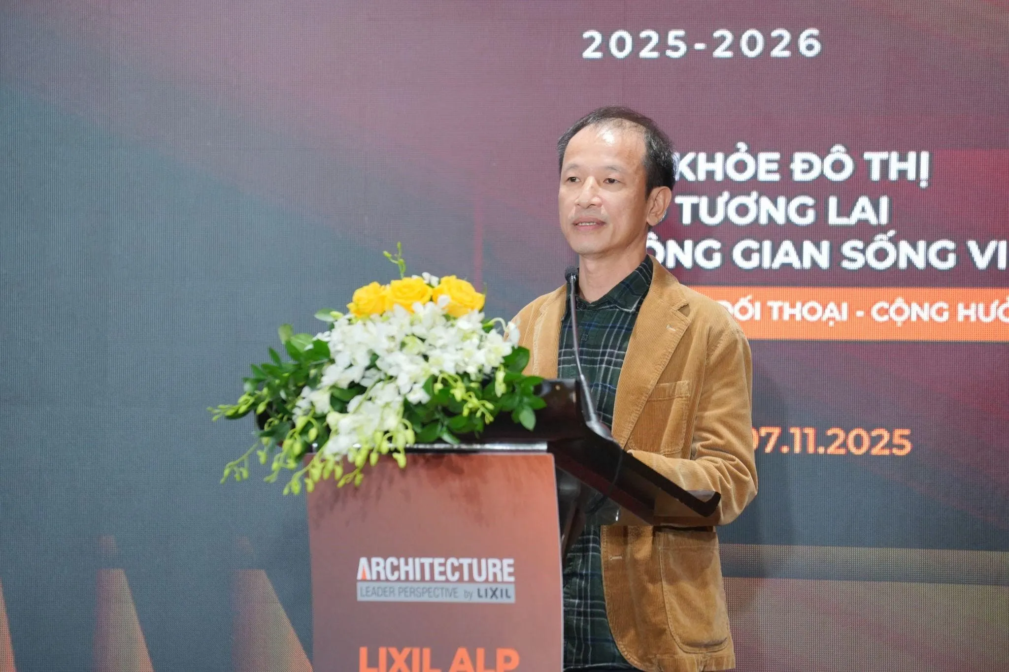 KTS Hoàng Thúc Hào phát biểu tại tọa đàm