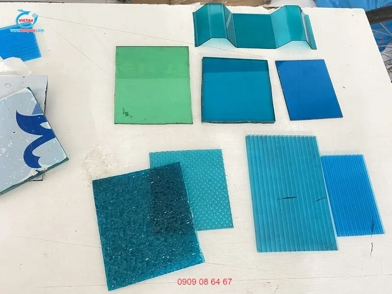 Bảng giá vật liệu xanh cho vườn: tấm polycarbonate đa dạng loại