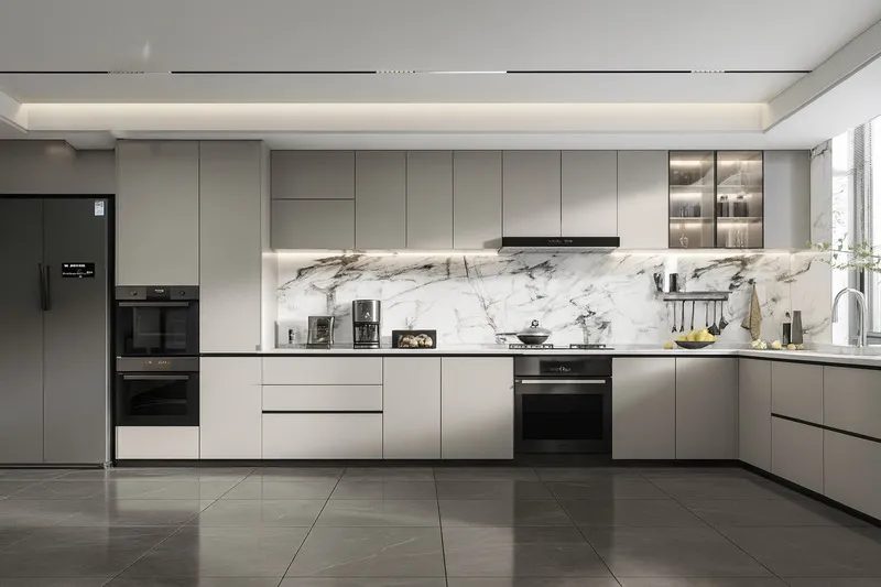 Gạch ốp tường trắng vân mây tạo hiệu ứng phản xạ ánh sáng tự nhiên cho không gian bếp