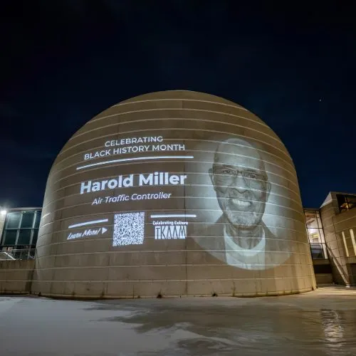 Harold Miller — Kiểm soát viên không lưu tiên phong tại Wichita