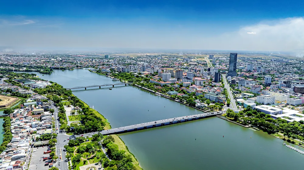 Mô hình đô thị xanh với không gian công cộng, cây xanh và hệ thống giao thông bền vững hướng tới mục tiêu Net Zero