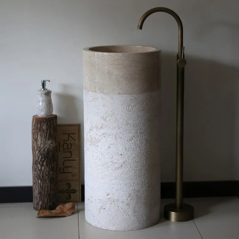 Lavabo trụ đứng tạo điểm nhấn cho không gian