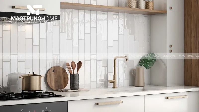Gạch ốp tường bếp với khả năng chống nhiệt và chống thấm vượt trội