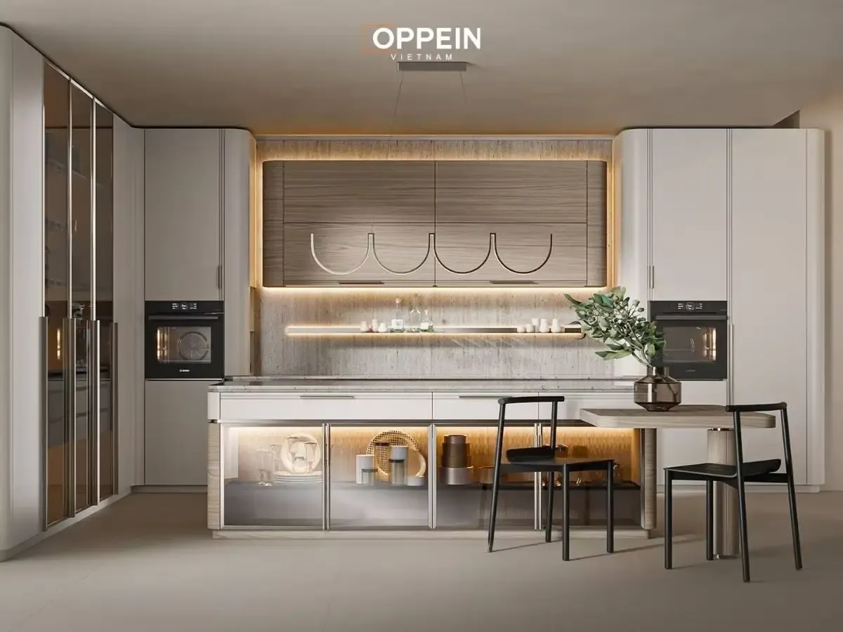 Nội thất phòng bếp với tủ bếp tùy chỉnh