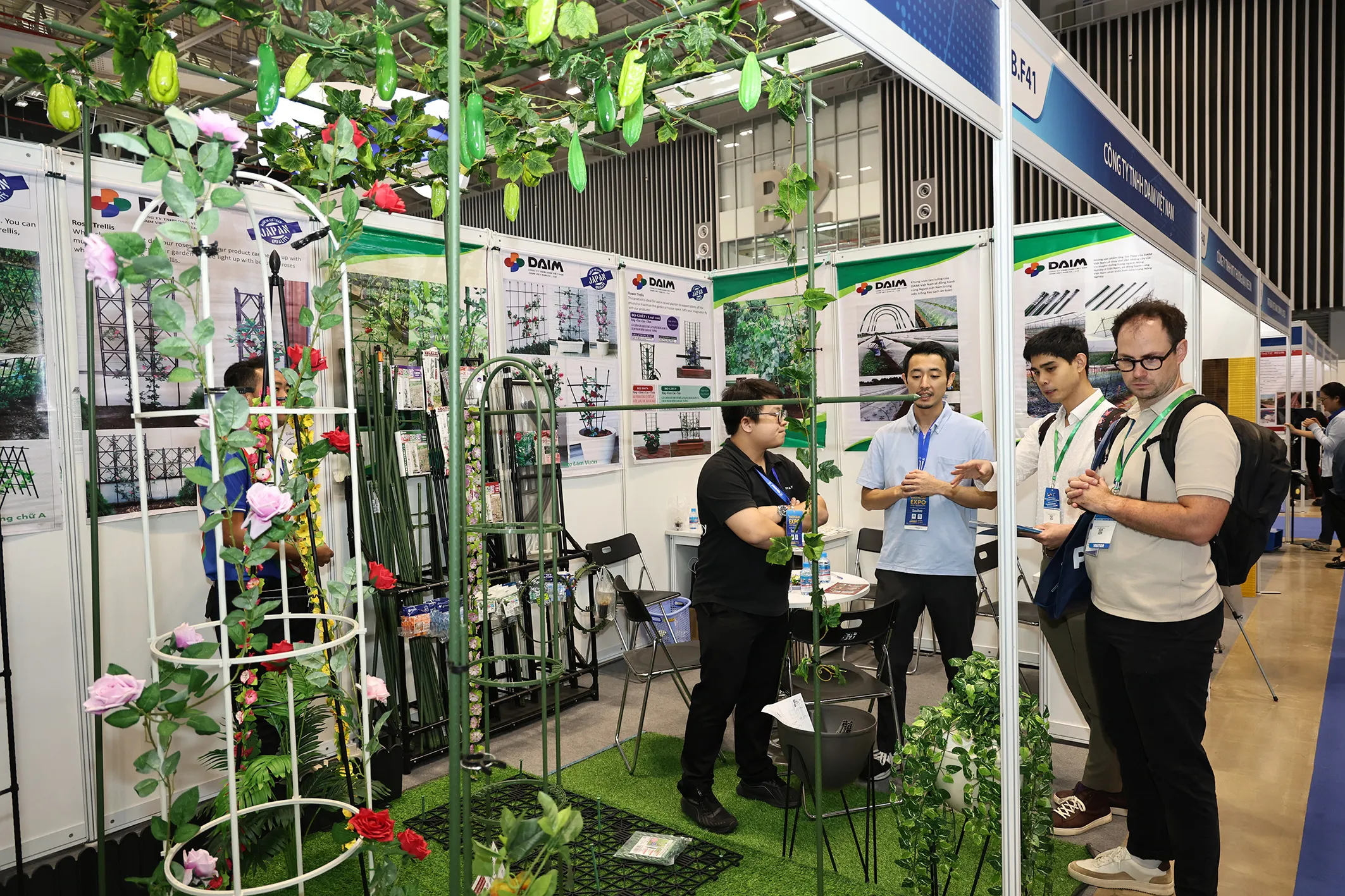 Sự đa dạng của các thiết bị cầm tay và dụng cụ làm vườn dành cho nhà thầu chuyên nghiệp