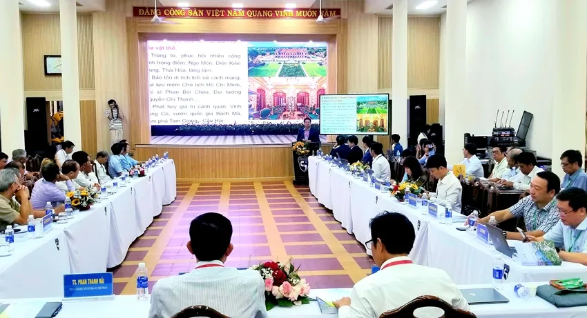 Chuyên gia và các nhà quản lý trao đổi về chiến lược phát triển bền vững cho cố đô Huế trong giai đoạn mới
