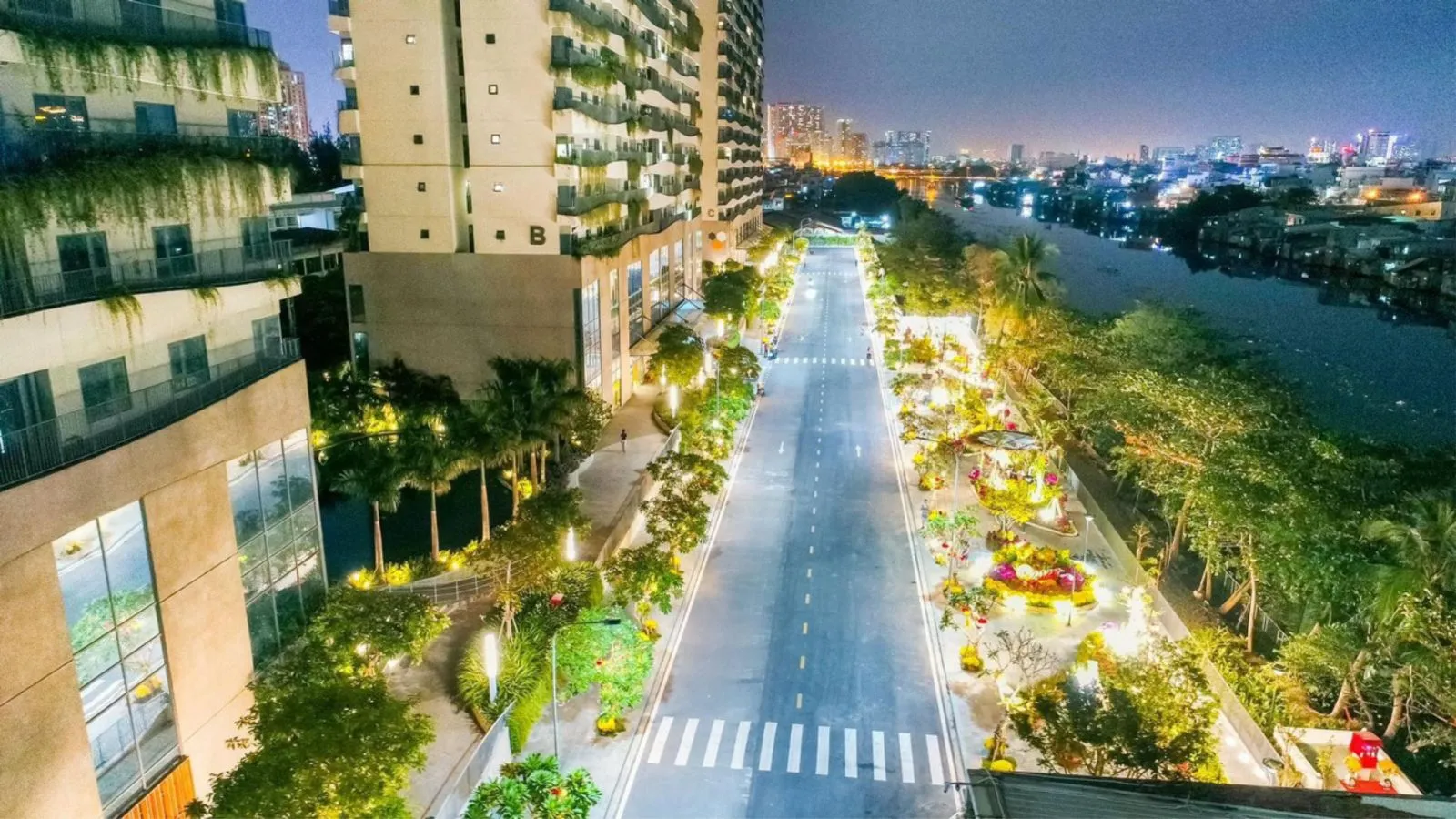 Diamond Lotus Riverside