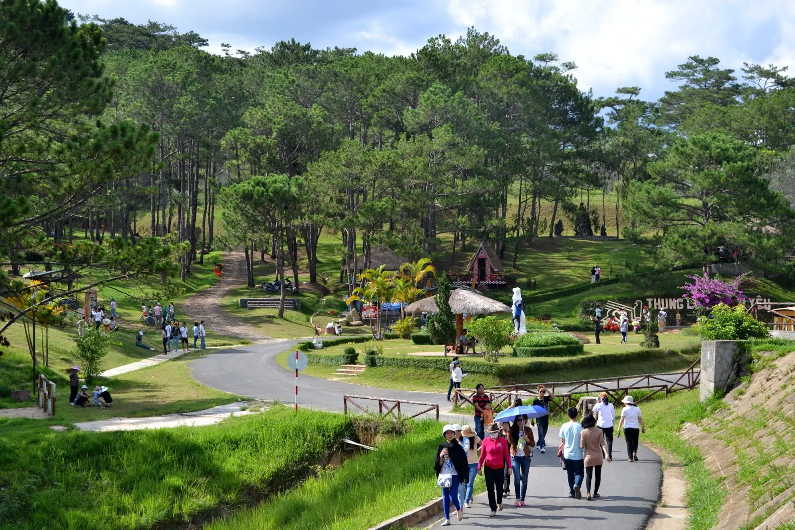 Thung lũng Tình Yêu – Đà Lạt