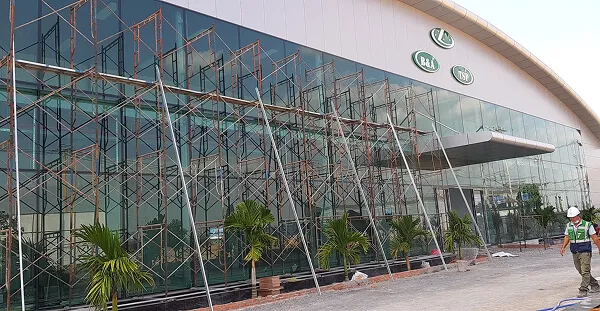 Vách kính chống nhiệt Low-E cho nhà xưởng Công ty Thiết bị điều hòa B&A, Long An